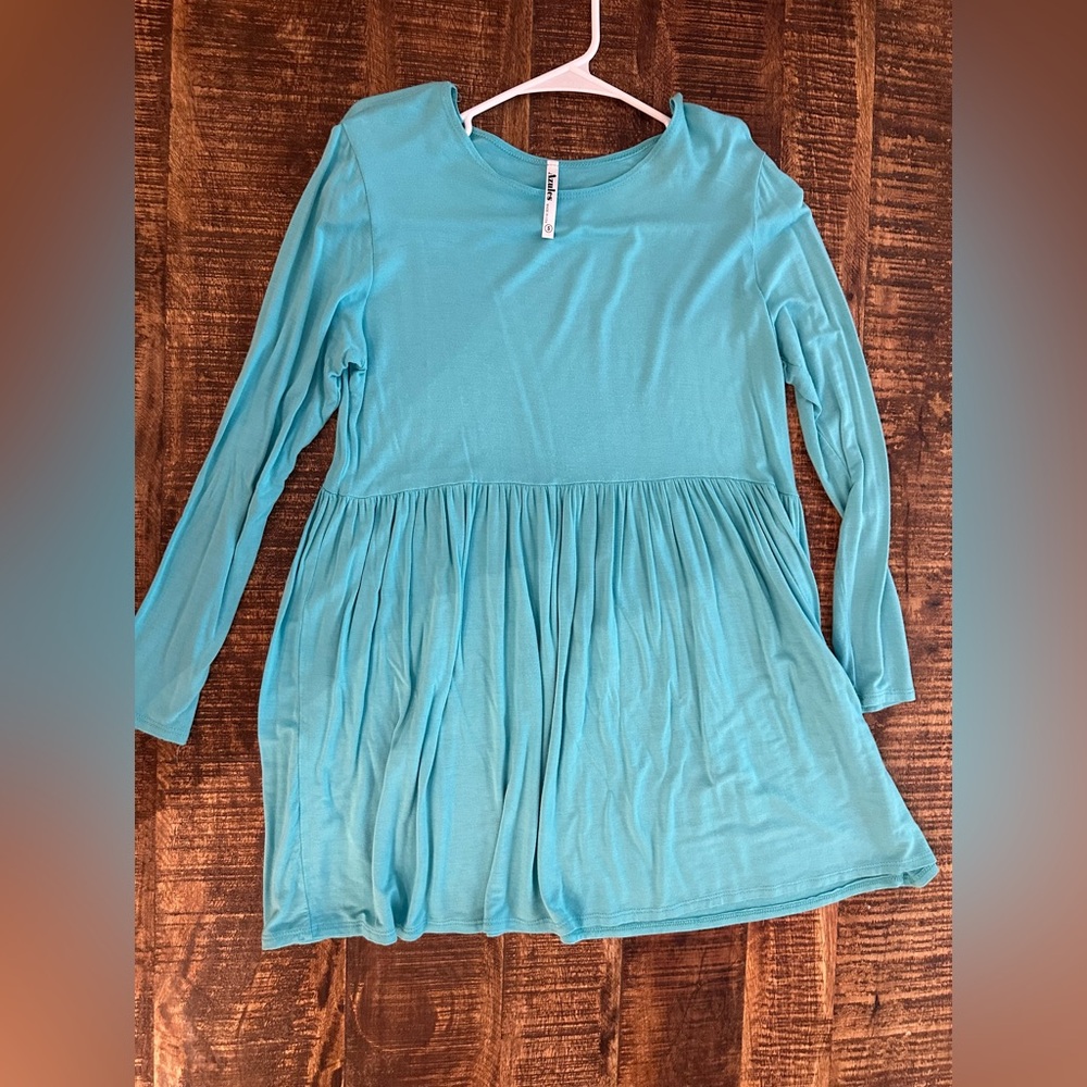 Azules top size small
